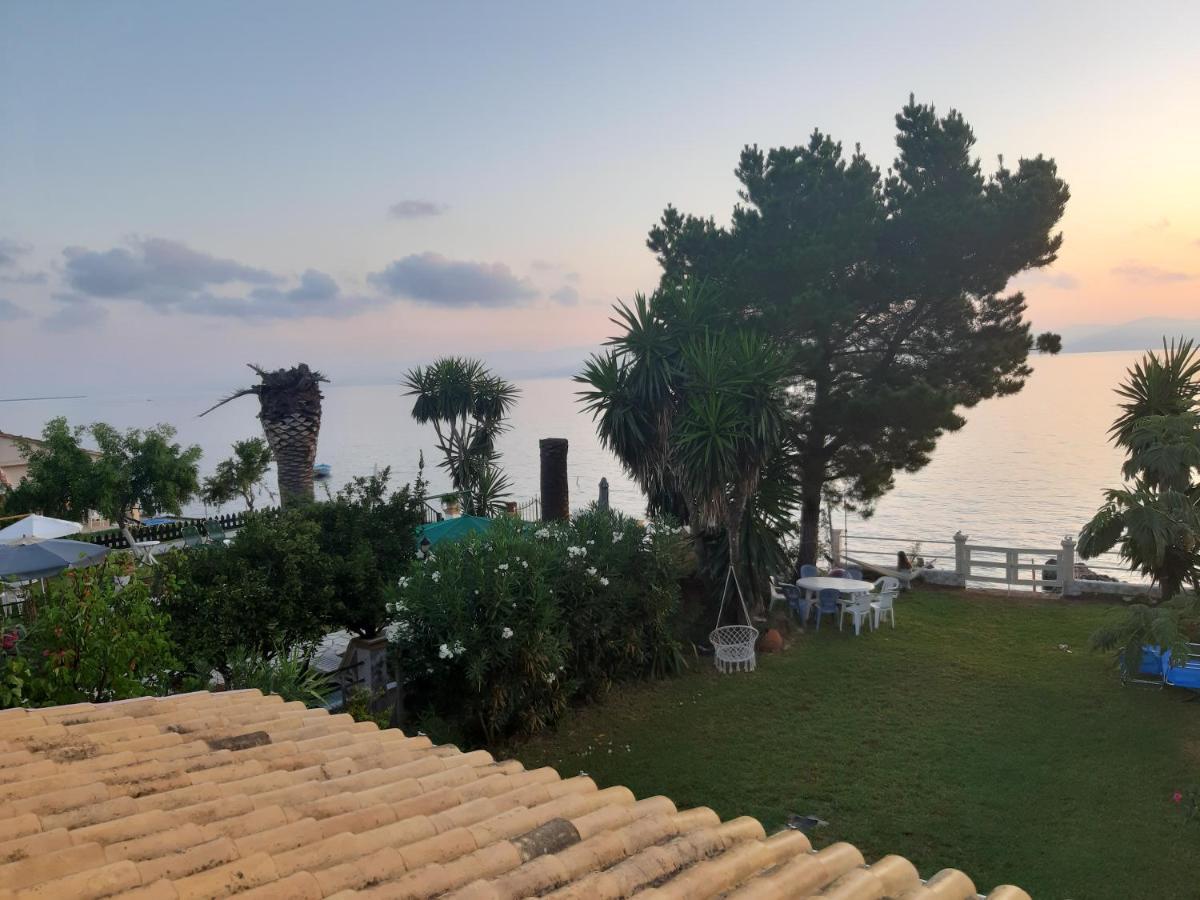 Villa By The Sea - Βίλα Πάνω Στη Θάλασσα Kavos Exterior photo