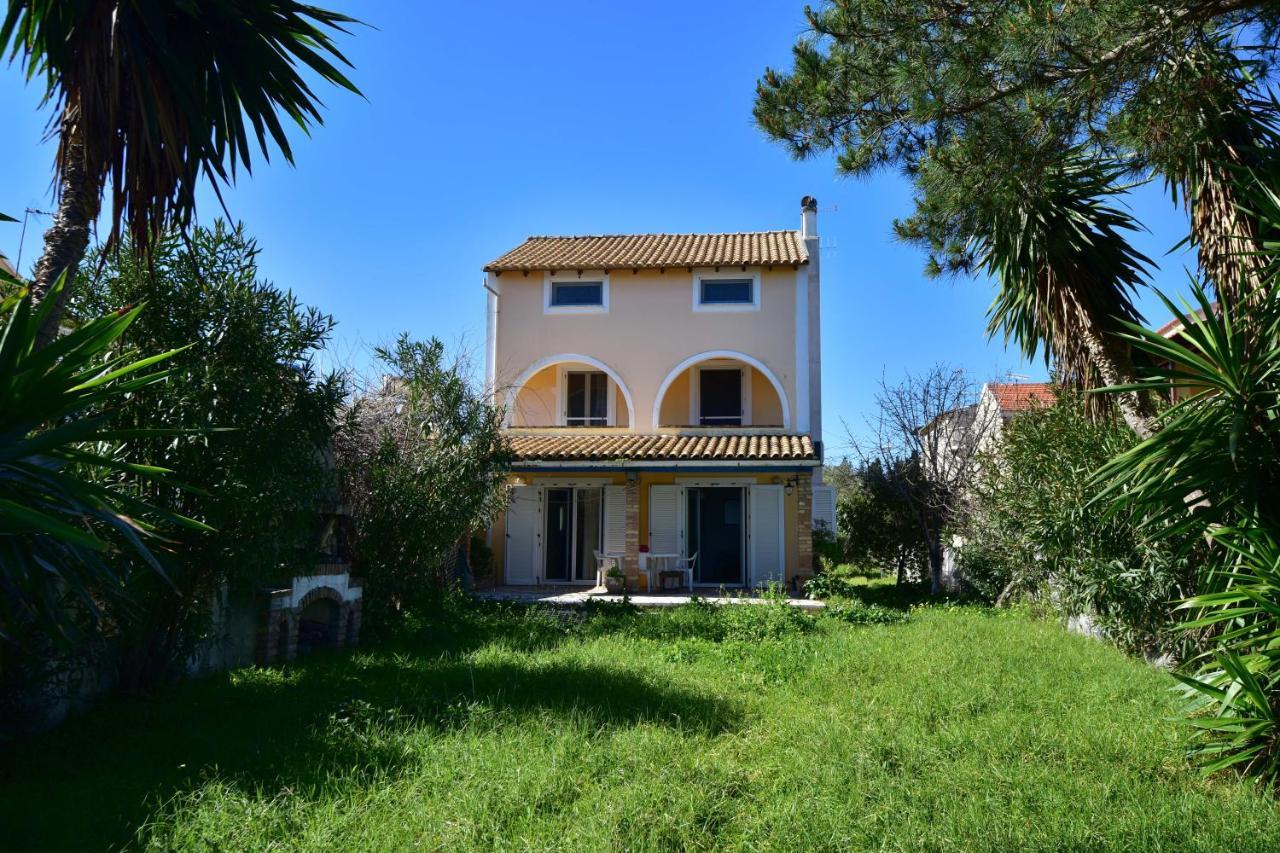 Villa By The Sea - Βίλα Πάνω Στη Θάλασσα Kavos Exterior photo