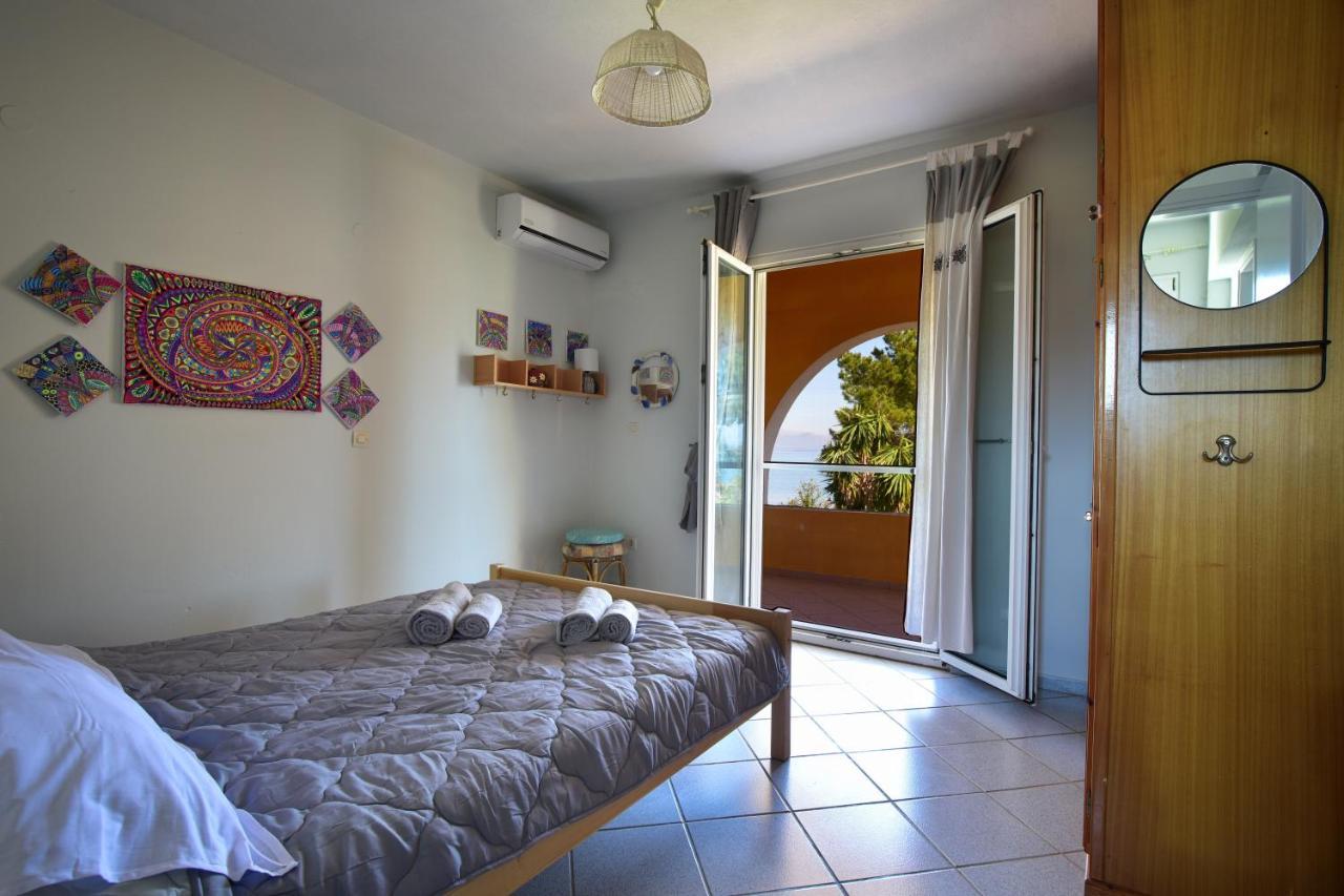 Villa By The Sea - Βίλα Πάνω Στη Θάλασσα Kavos Exterior photo